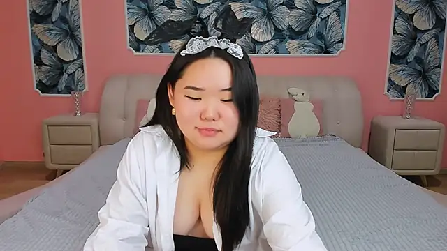 YUMI G online show from February 27, 2026, 8:31 pm