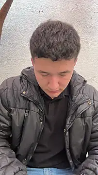 Alexander Connor online show from April 4, 2026, 12:02 pm