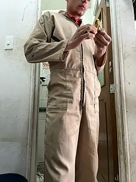 santiObrero online show from June 22, 2026, 3:42 pm