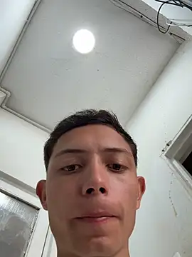 santiObrero online show from June 27, 2026, 3:28 pm