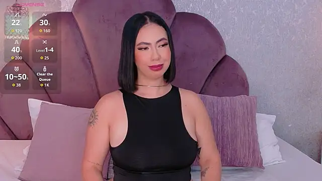Sienna-Gold online show from May 18, 2026, 1:06 pm