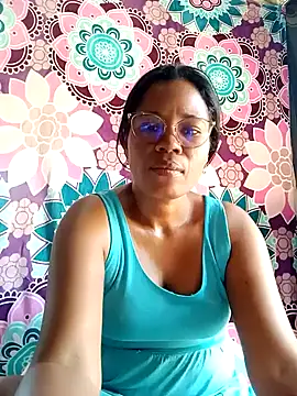 Snapshot of Yandris_1212 chatting on February 8, 2026, 2:31 pm Yandris 1212 online show from February 8, 2026, 2:31 pm