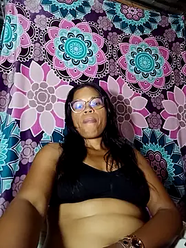 Snapshot of Yandris_1212 chatting on February 10, 2026, 1:53 am Yandris 1212 online show from February 10, 2026, 1:53 am