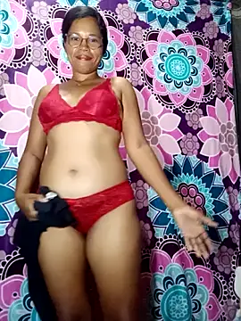 Snapshot of Yandris_1212 chatting on February 12, 2026, 2:17 am Yandris 1212 online show from February 12, 2026, 2:17 am