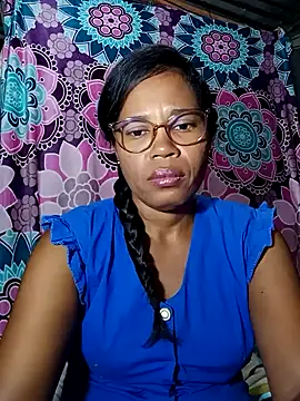 Snapshot of Yandris_1212 chatting on February 17, 2026, 12:29 am Yandris 1212 online show from February 17, 2026, 12:29 am