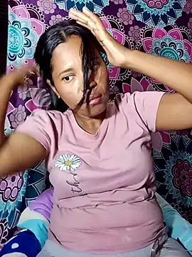 Snapshot of Yandris_1212 chatting on February 19, 2026, 2:29 am Yandris 1212 online show from February 19, 2026, 2:29 am