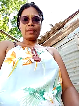 Snapshot of Yandris_1212 chatting on February 26, 2026, 2:05 pm Yandris 1212 online show from February 26, 2026, 2:05 pm