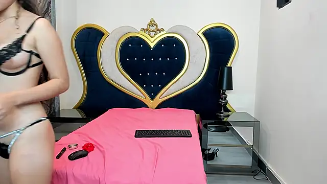 SofiaArsila online show from February 16, 2026, 12:01 pm