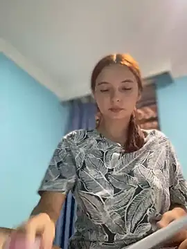 Snapshot of Carithooo chatting on February 21, 2026, 10:44 pm Carithooo online show from February 21, 2026, 10:44 pm