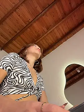 Snapshot of Alison_Ivanova chatting on February 16, 2026, 3:46 am Alison Ivanova online show from February 16, 2026, 3:46 am