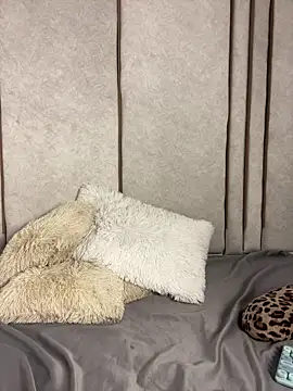 lilithdya online show from April 12, 2026, 1:10 am