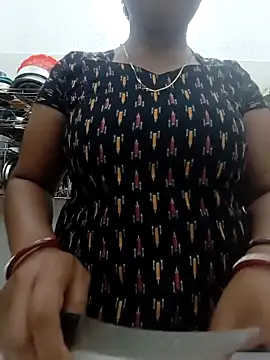 Hot-Tinaa online show from March 31, 2026, 3:56 pm