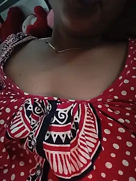 Hot-Tinaa online show from July 22, 2026, 1:52 am