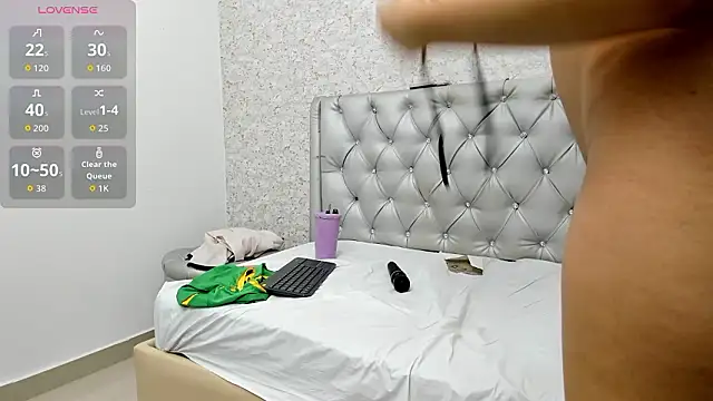 aylin parker16 online show from February 3, 2026, 11:26 am