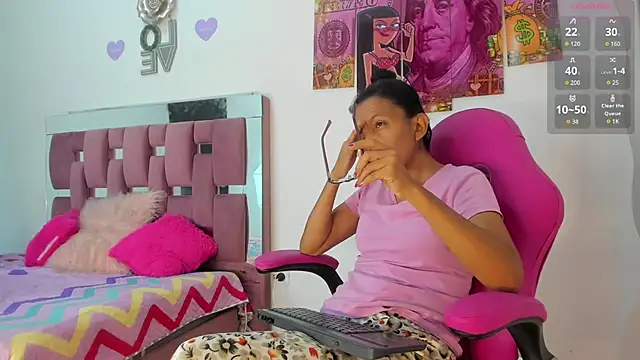 Livia Coxs online show from March 13, 2026, 2:12 pm