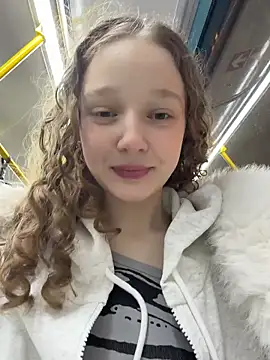 outside rosy online show from April 27, 2026, 8:40 pm