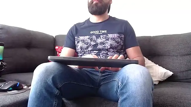 Snapshot of SpermsBank chatting on January 16, 2025, 7:41 pm SpermsBank online show from January 16, 2025, 7:41 pm