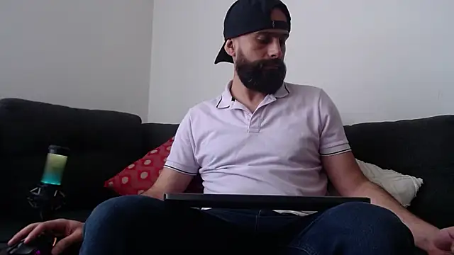 Snapshot of SpermsBank chatting on February 3, 2025, 6:28 pm SpermsBank online show from February 3, 2025, 6:28 pm