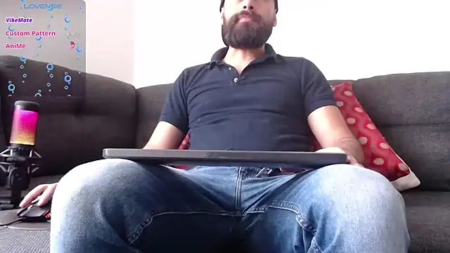 Snapshot of SpermsBank chatting on March 6, 2025, 1:46 pm SpermsBank online show from March 6, 2025, 1:46 pm