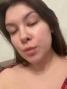  hanna johnsons  online show from February 12, 2026, 2:23 pm