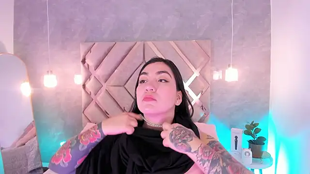 KathiaJenner online show from February 20, 2026, 12:05 pm