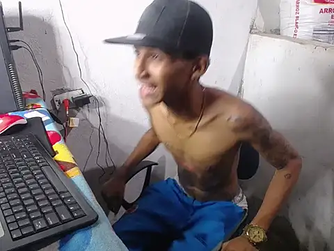 Snapshot of master_tattoo chatting on February 6, 2026, 1:32 am master tattoo online show from February 6, 2026, 1:32 am