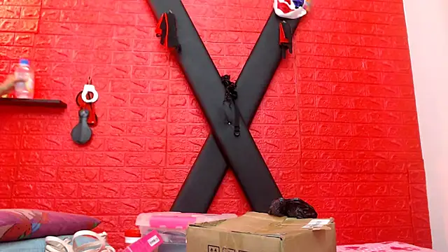 juliette18rose online show from February 19, 2026, 7:21 pm