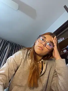 Snapshot of baddieasiantv chatting on February 6, 2026, 2:38 am baddieasiantv online show from February 6, 2026, 2:38 am