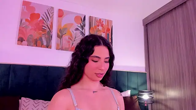 Snapshot of IrinaBlanc chatting on March 2, 2026, 12:13 am IrinaBlanc online show from March 2, 2026, 12:13 am