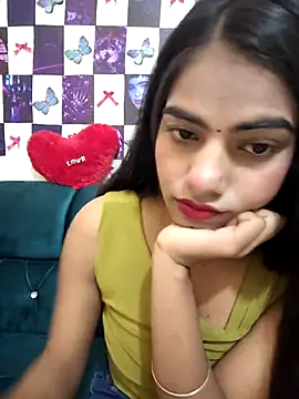 Snapshot of Alisha_Babyy chatting on June 25, 2026, 5:12 am Alisha Babyy online show from June 25, 2026, 5:12 am