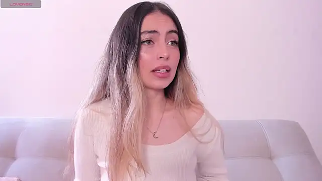 Fernanda aaaa online show from July 6, 2026, 3:47 pm