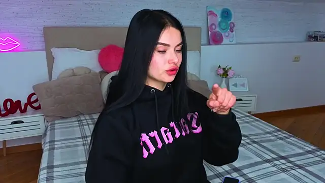 Silena sky online show from April 19, 2026, 6:10 pm