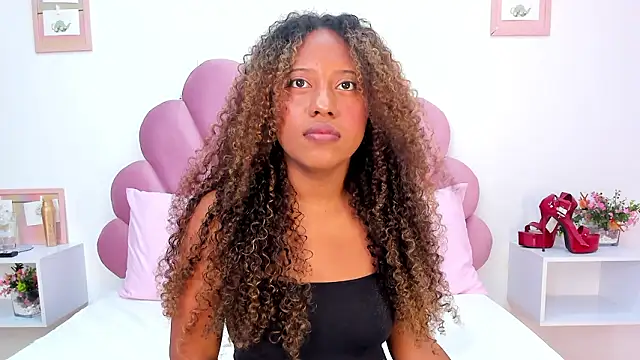 Snapshot of Ms_zozi_ chatting on February 2, 2026, 1:32 pm Ms zozi online show from February 2, 2026, 1:32 pm