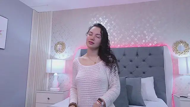 Snapshot of RoxanaAngel chatting on February 14, 2026, 1:52 pm RoxanaAngel online show from February 14, 2026, 1:52 pm