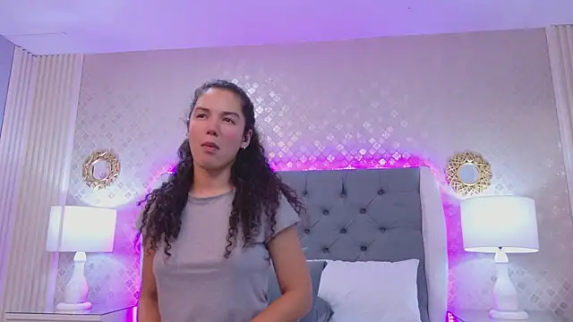 Snapshot of RoxanaAngel chatting on March 1, 2026, 2:46 am RoxanaAngel online show from March 1, 2026, 2:46 am