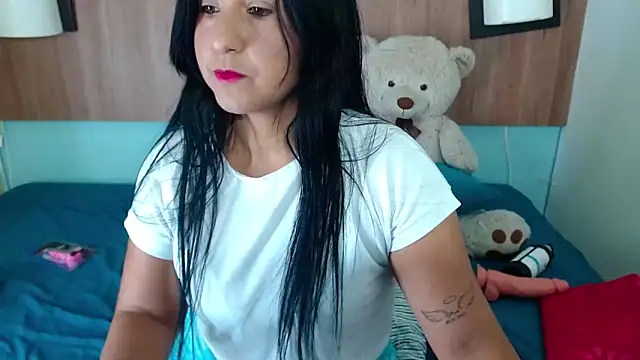 Snapshot of Miia_Rosee_ chatting on February 17, 2026, 11:44 pm Miia Rosee online show from February 17, 2026, 11:44 pm