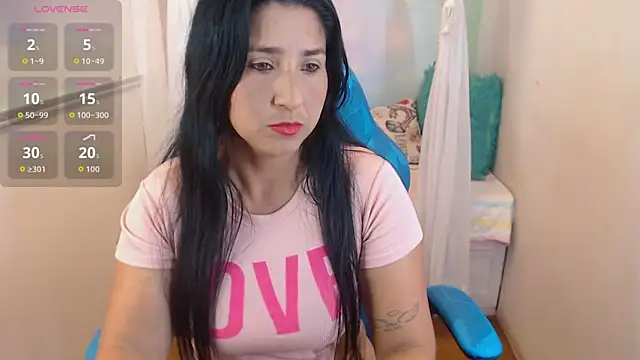 Snapshot of Miia_Rosee_ chatting on February 24, 2026, 11:25 pm Miia Rosee online show from February 24, 2026, 11:25 pm