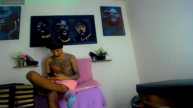 Tatoo Noah online show from April 9, 2026, 1:05 pm