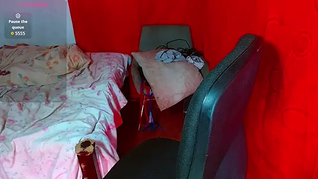 latin princess 12 online show from February 6, 2026, 2:20 pm