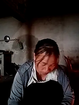 cutebobi online show from March 10, 2026, 10:42 am