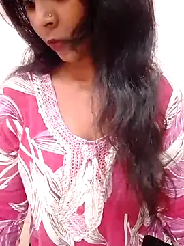 Ayesha Khan1 online show from April 6, 2026, 4:57 am