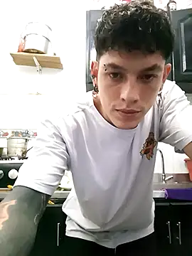 Snapshot of blackninja66 chatting on April 7, 2026, 6:41 pm blackninja66 online show from April 7, 2026, 6:41 pm