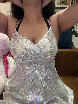 Maahhii online show from June 15, 2026, 10:39 am