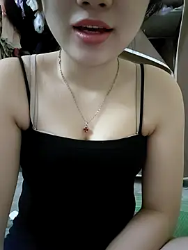 Pinks cool online show from April 9, 2026, 4:01 pm