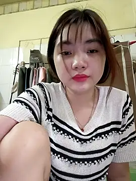 Snapshot of Pinks_cool chatting on April 25, 2026, 10:29 am Pinks cool online show from April 25, 2026, 10:29 am