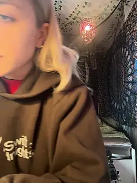 bambibabyy online show from February 2, 2026, 12:48 pm