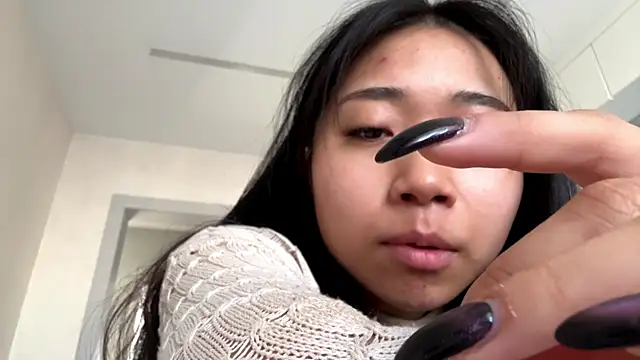 SweetMiaXO online show from March 31, 2026, 10:21 pm