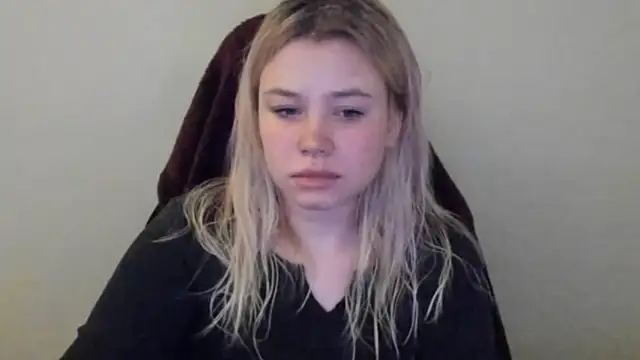 Snapshot of Lulu_Di chatting on February 10, 2026, 11:20 pm Lulu Di online show from February 10, 2026, 11:20 pm