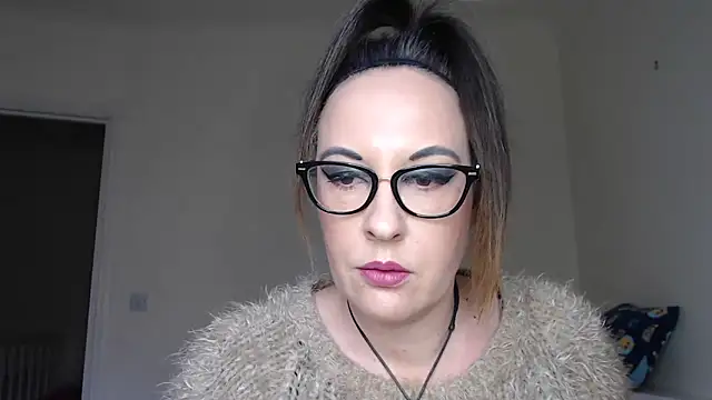 Snapshot of PsychicDominatrix chatting on February 11, 2026, 10:53 am PsychicDominatrix online show from February 11, 2026, 10:53 am