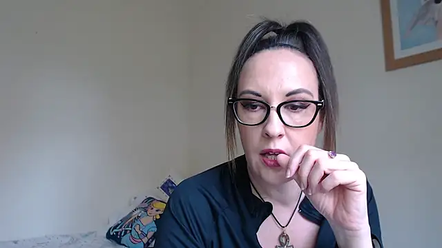 Snapshot of PsychicDominatrix chatting on April 9, 2026, 11:04 am PsychicDominatrix online show from April 9, 2026, 11:04 am